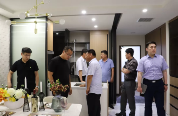 萊州市住建局、中建八局訪問海驪，探討住居全產(chǎn)業(yè)鏈合作